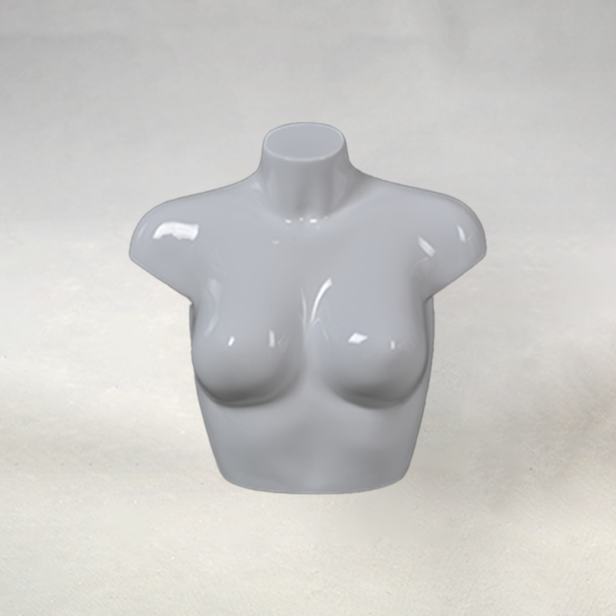 ESSENTIALS Mannequins