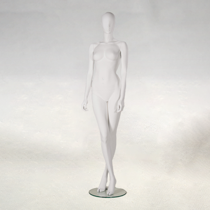 QUINTESSENTIAL Mannequins