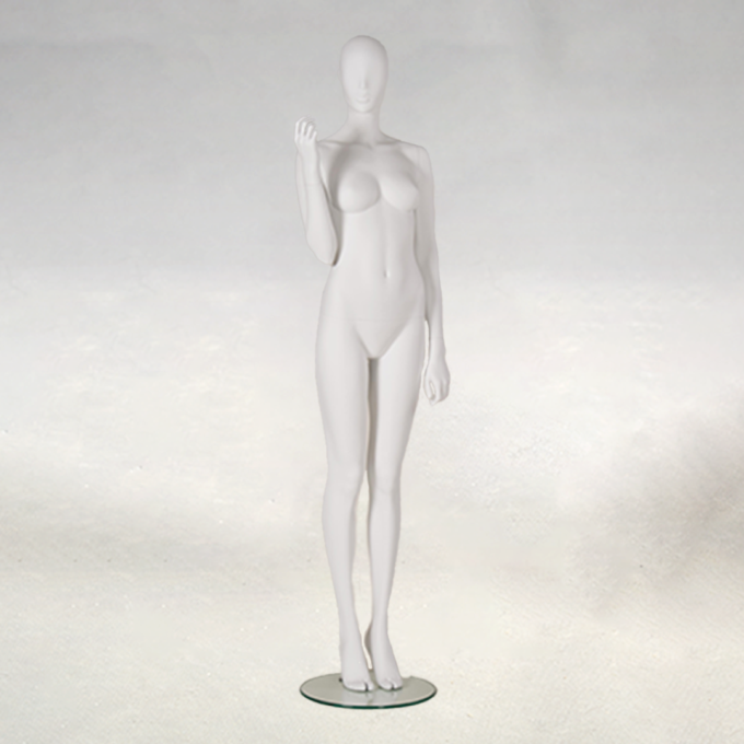 QUINTESSENTIAL Mannequins
